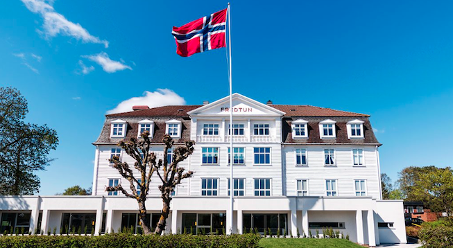 Kjøkken- og internatleder Kjøkken- og internatleder